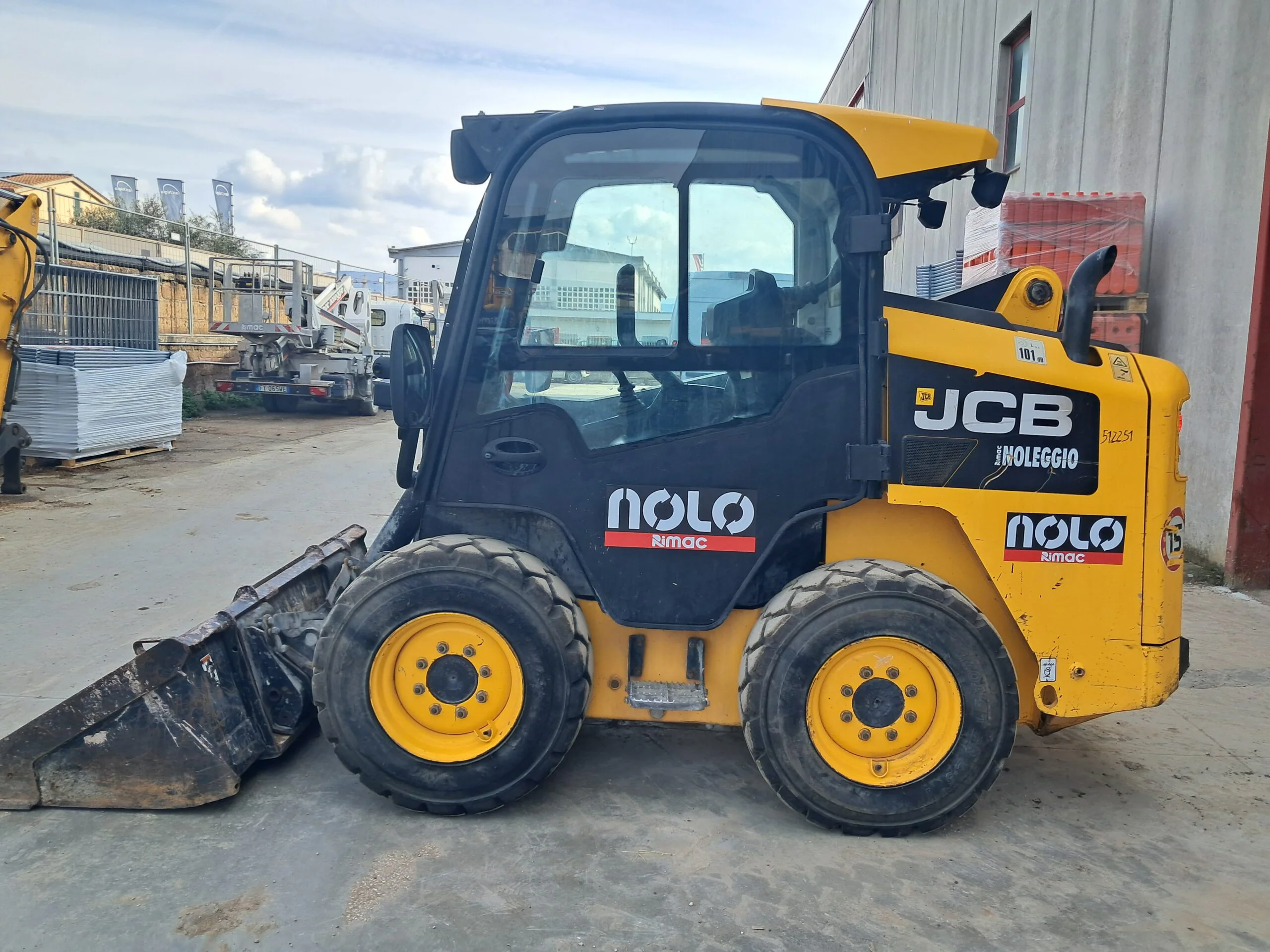 MINIPALA GOMMATA JCB 225